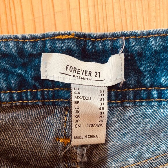Women's Forever 21 Denim Jogger Cargo Oversize Jeans Size 31 - Picture 6 of 10